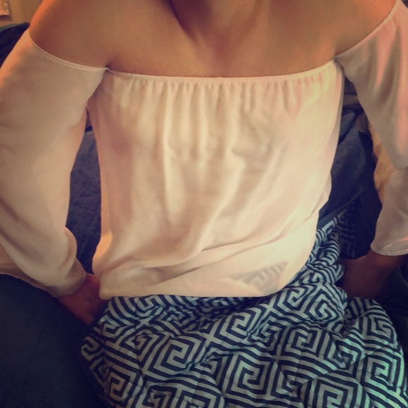 Off the shoulder white shirt! - Picture 2 of 3
